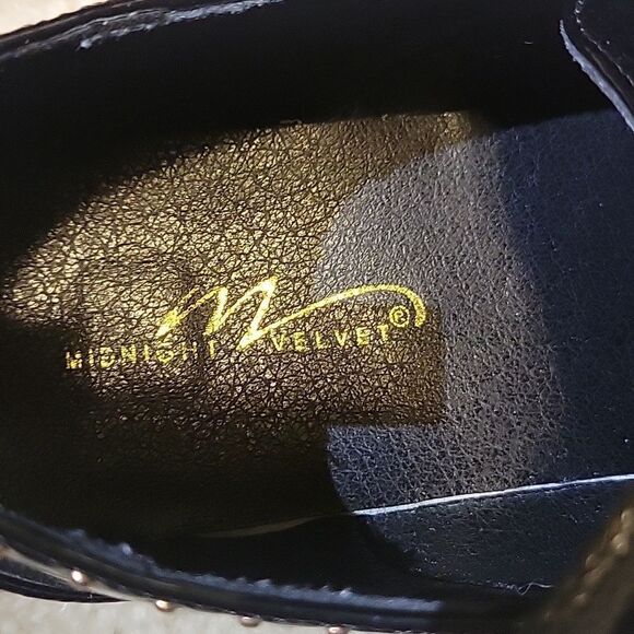 Midnight Velvet Loafer with studs. Size 7.5 - Picture 4 of 7